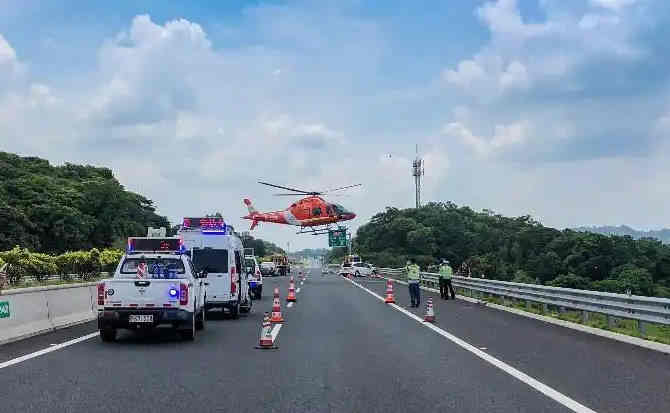 舞阳高速公路汽车救援案例